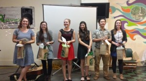 From left von links: Lexi, Rachel, Rachel, Susanna, Andrew, Hester.